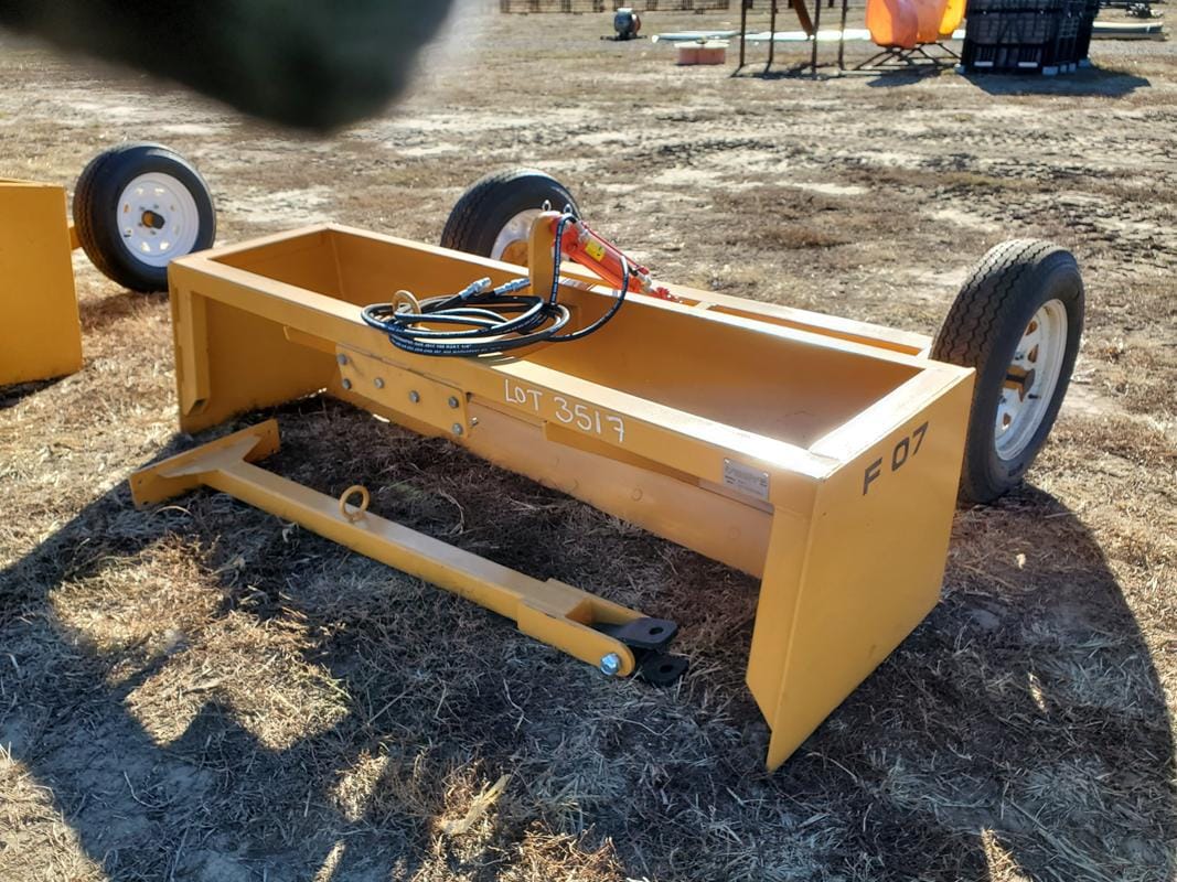 Main image  Industrias America F07