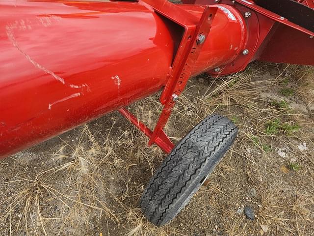 Image of Farm King 1010 equipment image 3