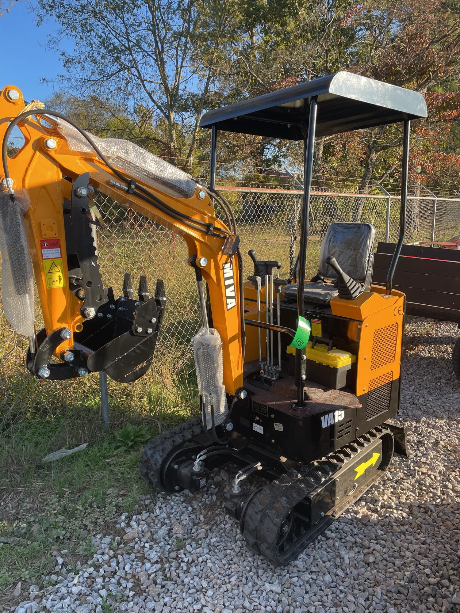 Main image Miva VA15