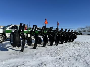 Main image Unverferth Zone-Builder 132