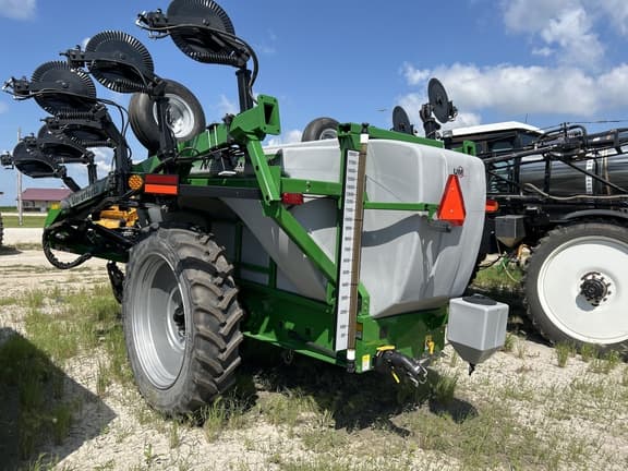 Image of Unverferth Nutrimax 1800 equipment image 1