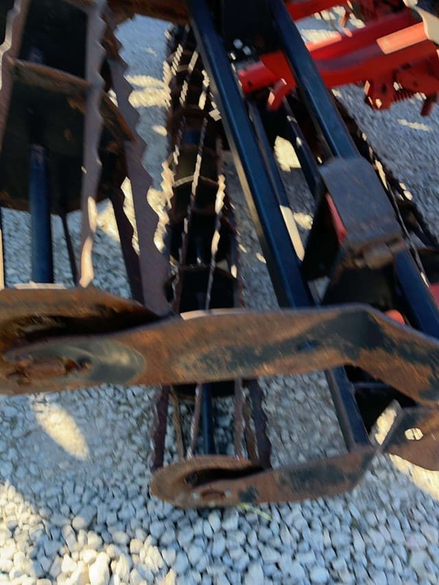 Image of Unverferth 220 equipment image 4