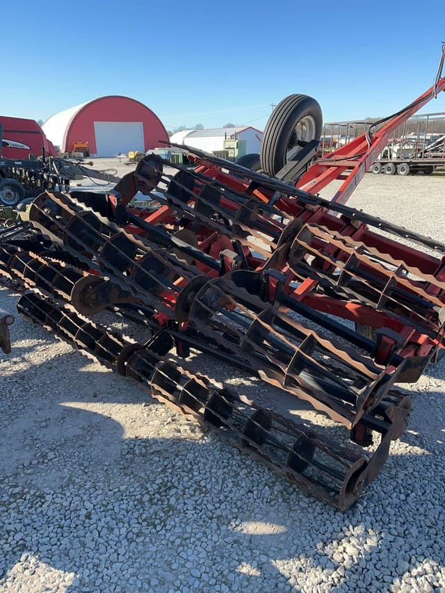 Image of Unverferth 220 equipment image 3