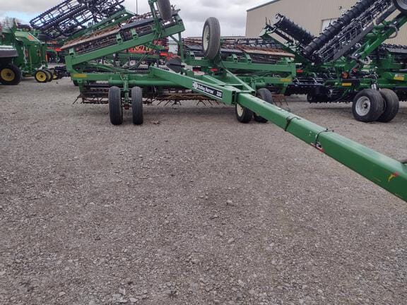 2011 Unverferth 220 Equipment Image0