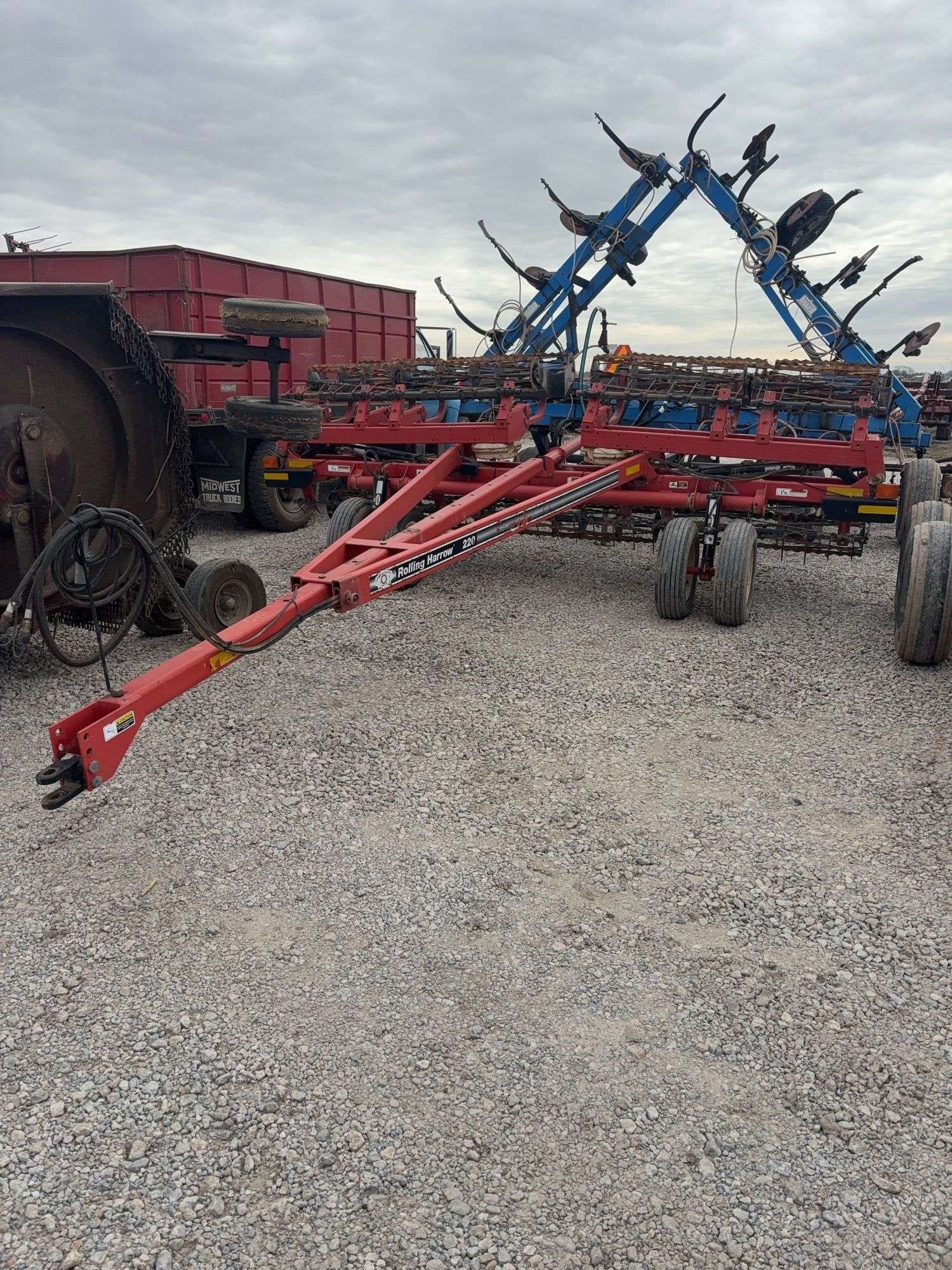 Unverferth 220 Equipment Image0