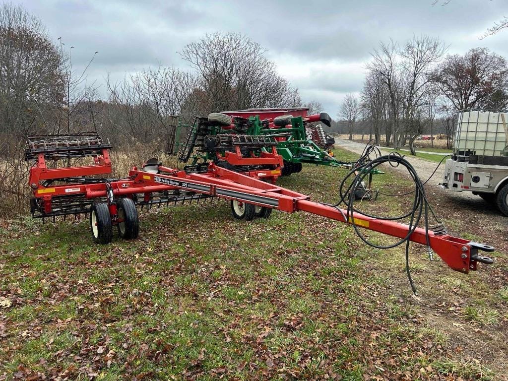 Unverferth 225 Equipment Image0