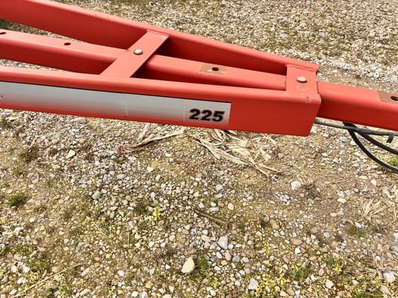 Image of Unverferth 225 equipment image 2