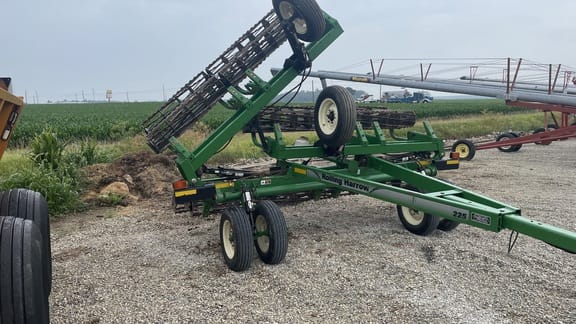 Unverferth 225 Equipment Image0