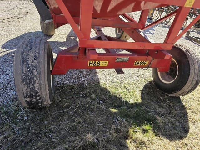 Image of Unverferth 235 equipment image 3