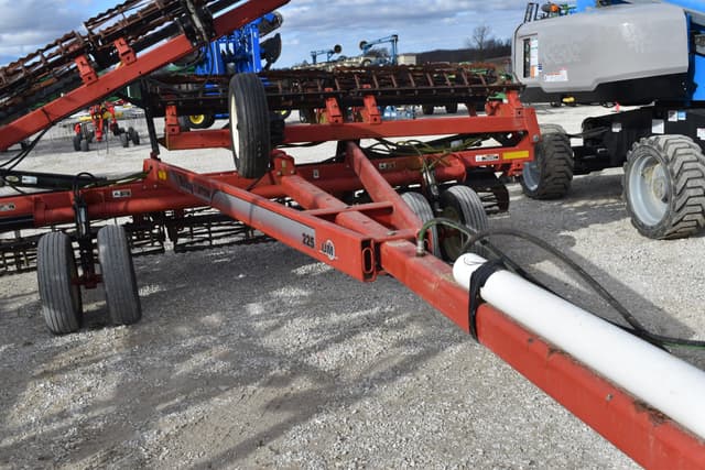 Image of Unverferth 225 equipment image 4