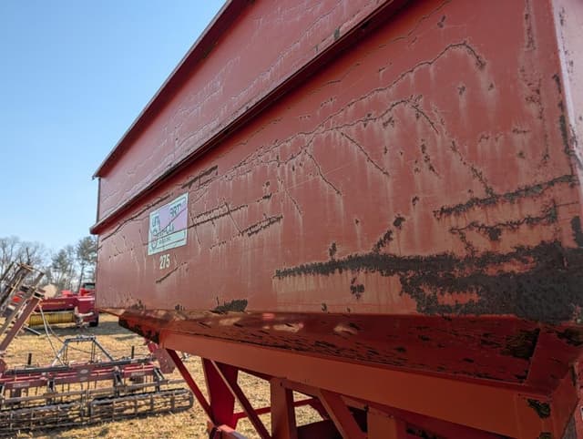 Image of Unverferth 275 equipment image 4