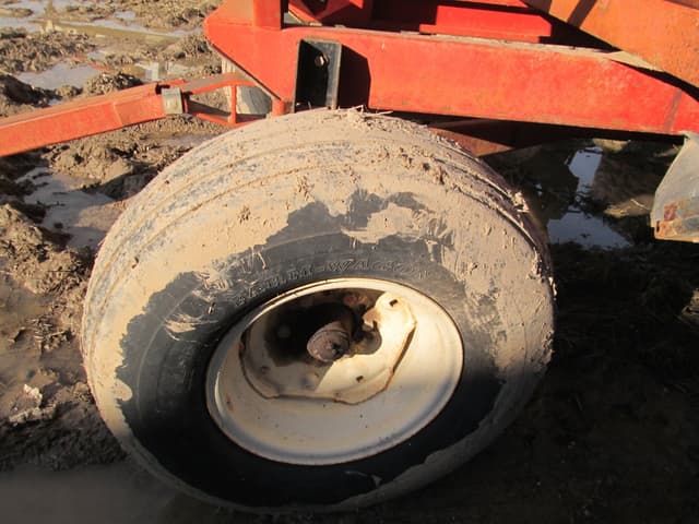 Image of Unverferth 275 equipment image 4