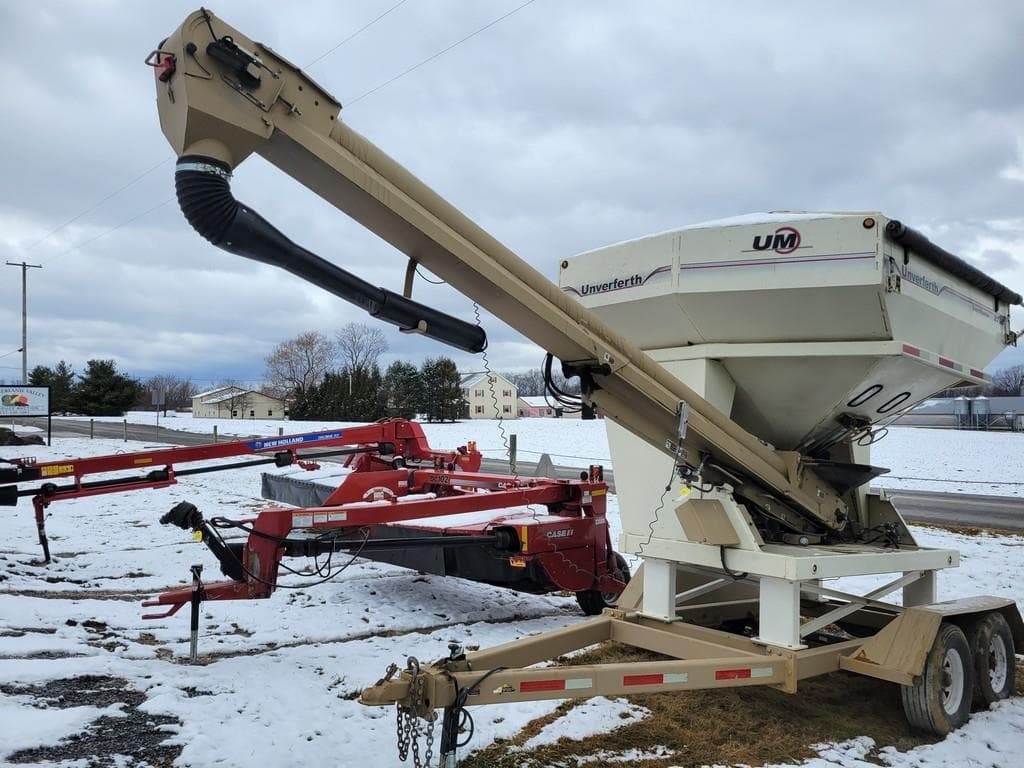 Image of Unverferth Seed Runner 2750 Primary image