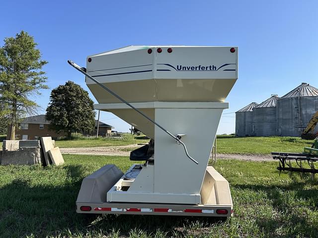 Image of Unverferth Seed Runner 2750 equipment image 4
