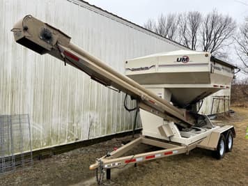 Main image Unverferth Seed Runner 2750