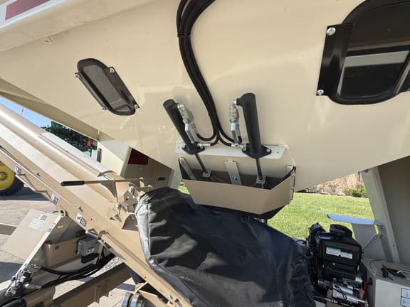 Image of Unverferth 2755XL equipment image 3