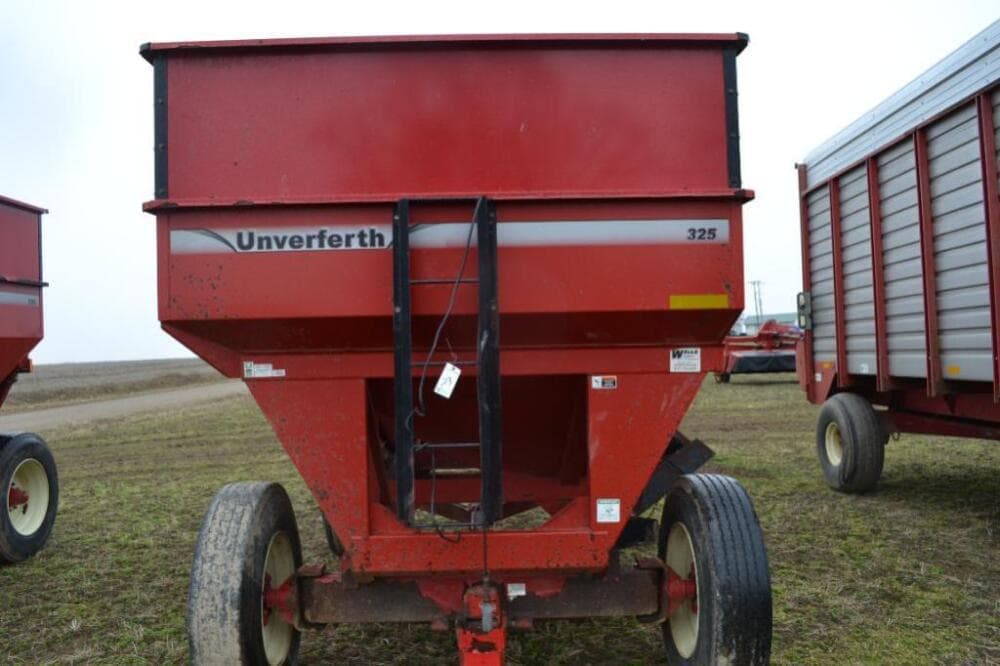 Unverferth 325 Harvesting Gravity Wagons for Sale Tractor Zoom
