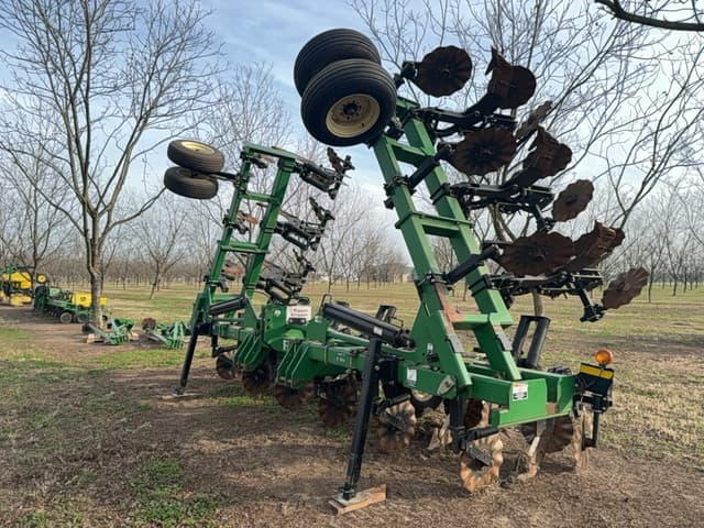 Image of Unverferth Ripper-Stripper 330 equipment image 1