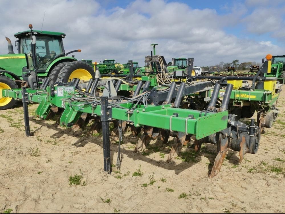 Image of Unverferth Ripper-Stripper 330 Primary image