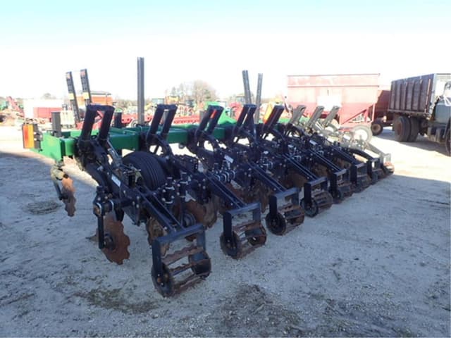 Image of Unverferth Ripper-Stripper 332 equipment image 2