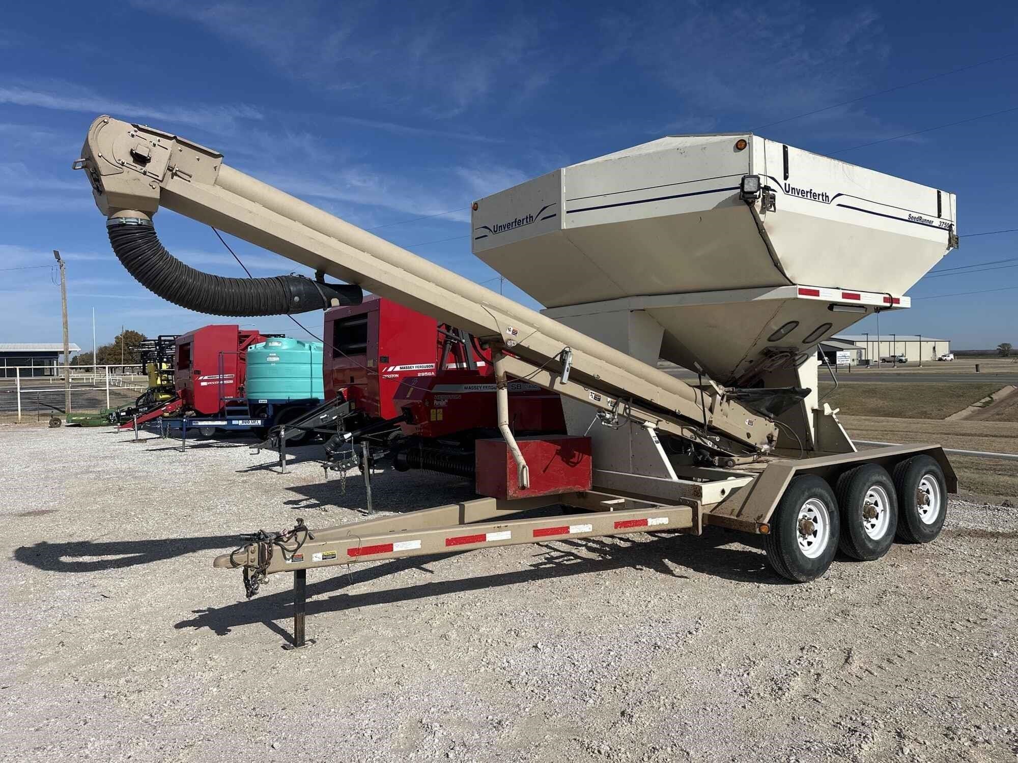 Unverferth 3750 Equipment Image0