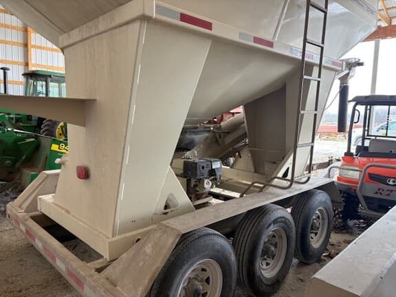 Image of Unverferth 3750 equipment image 4