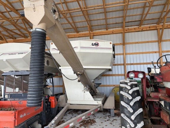 Unverferth 3750 Equipment Image0