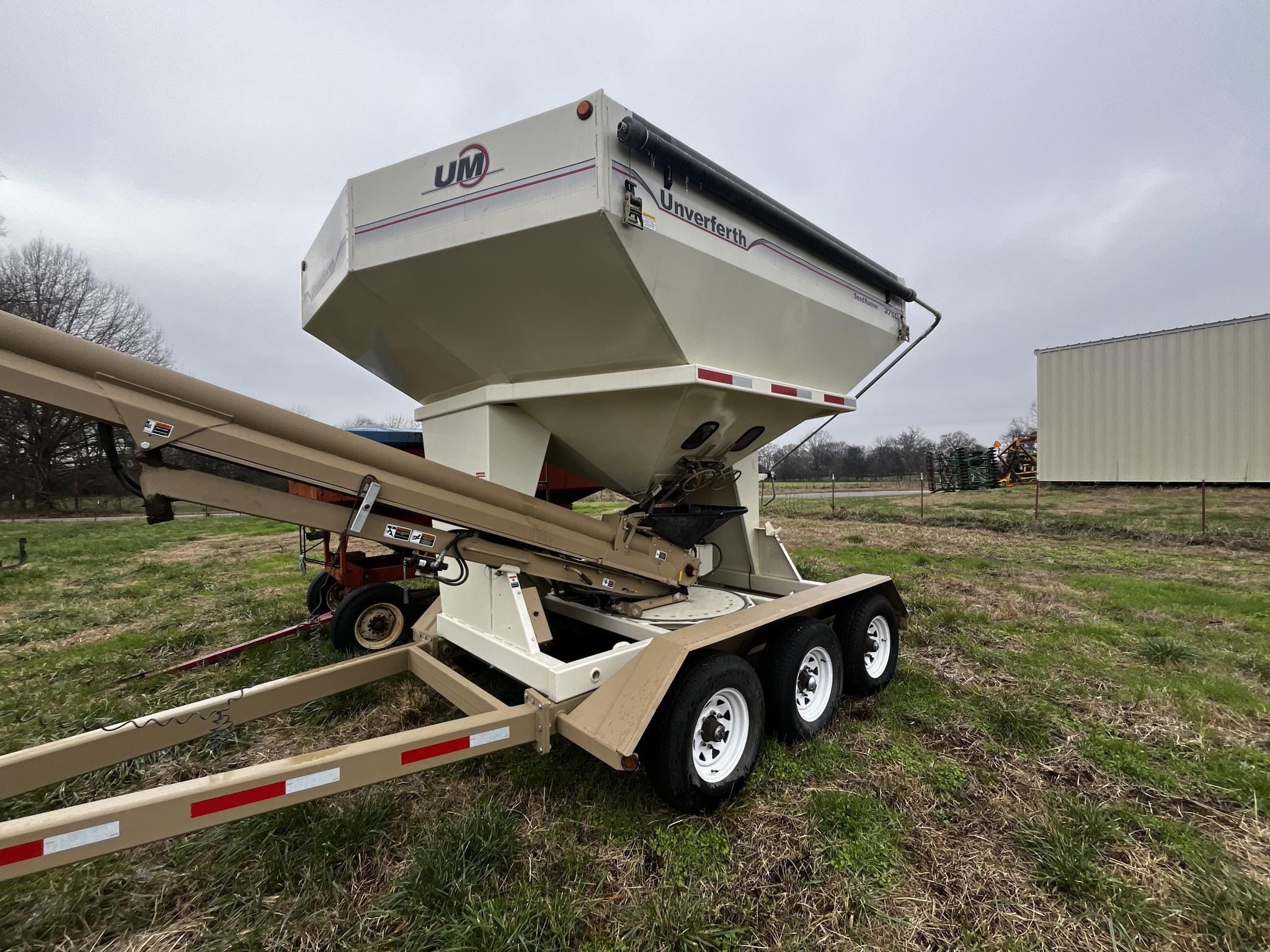 Unverferth 3750 Equipment Image0