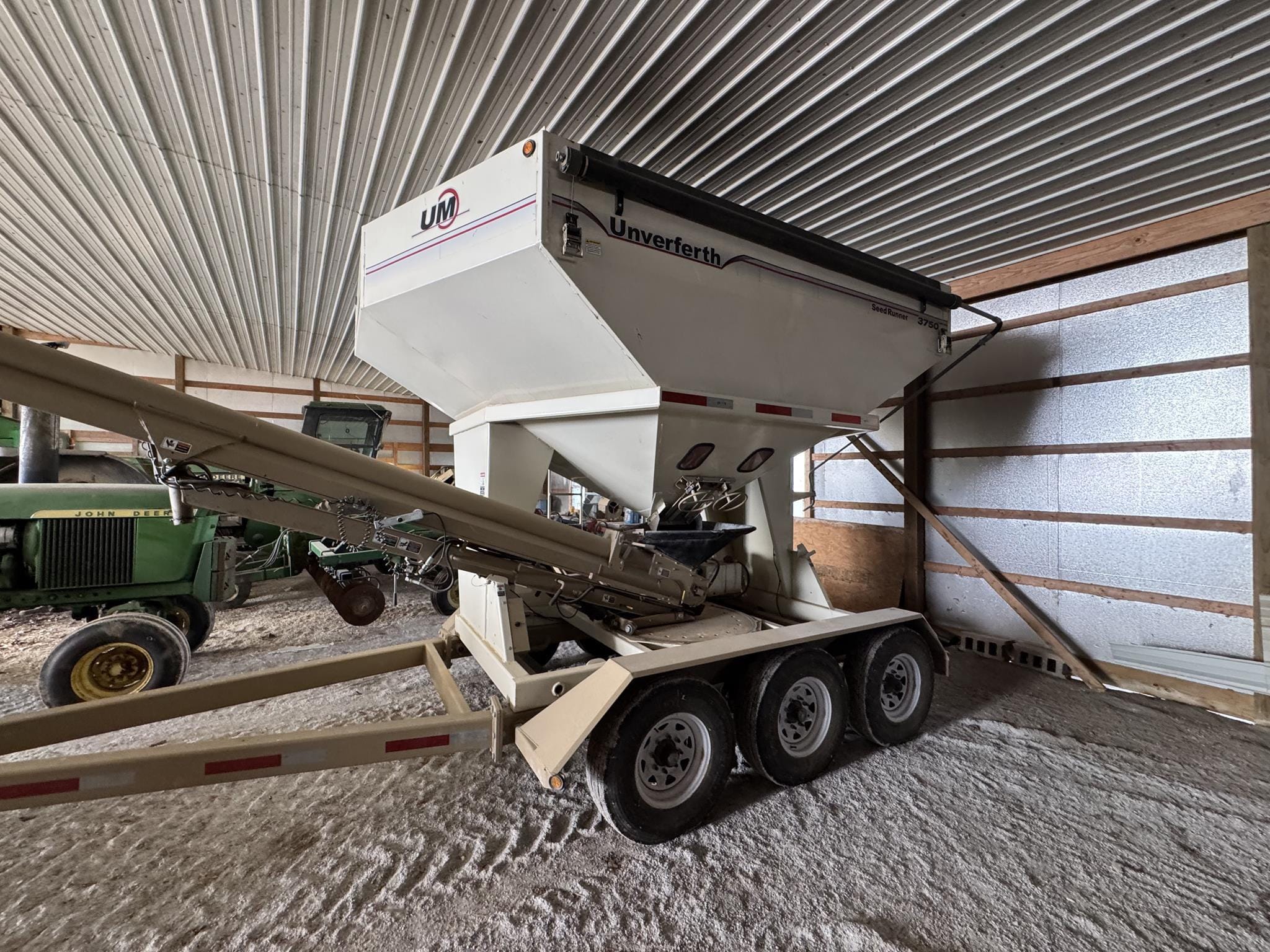 Unverferth 3750 Equipment Image0