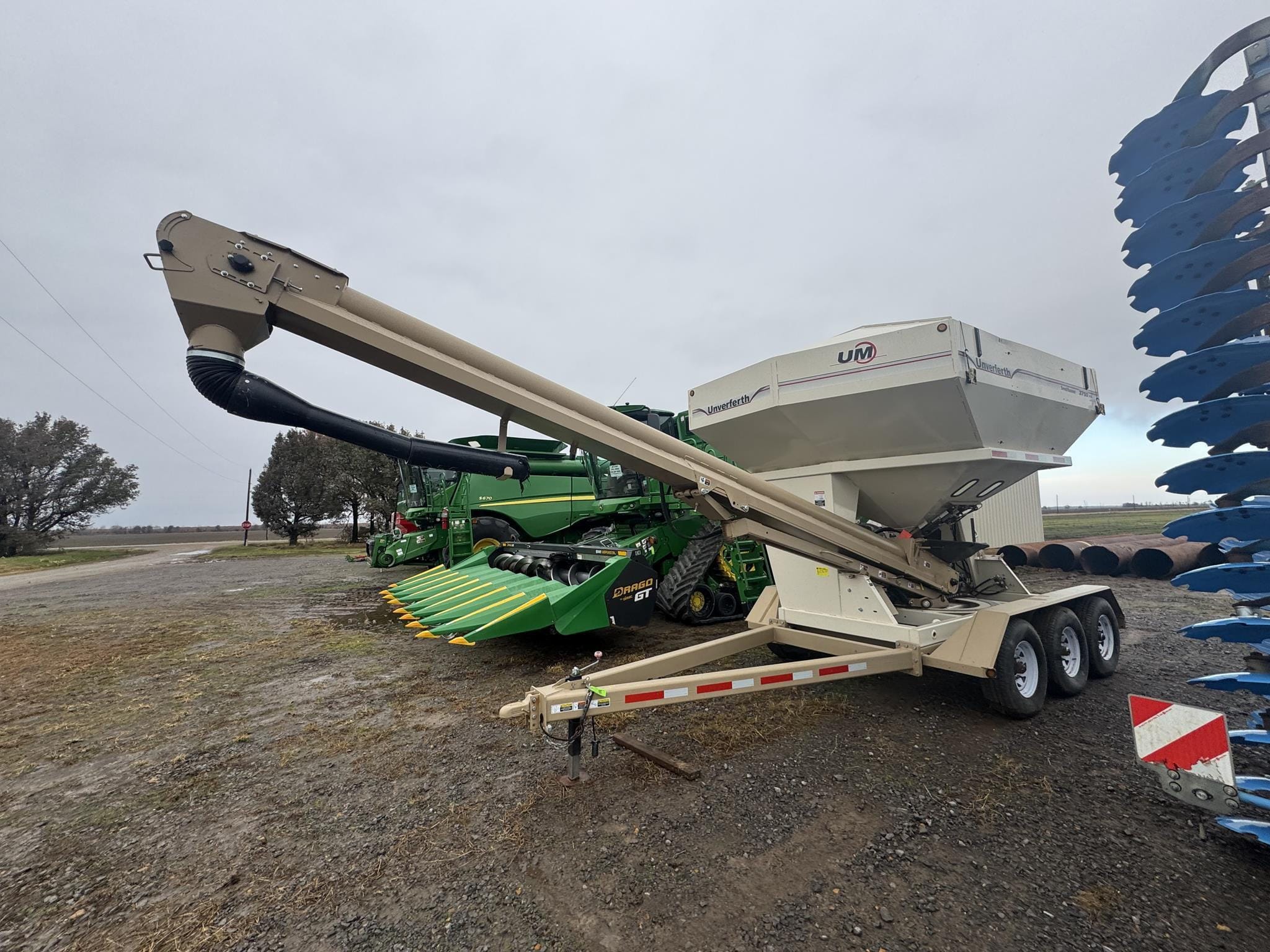 Main image Unverferth 3750XL