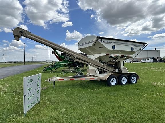 Image of Unverferth Seed Runner 3755XL equipment image 2