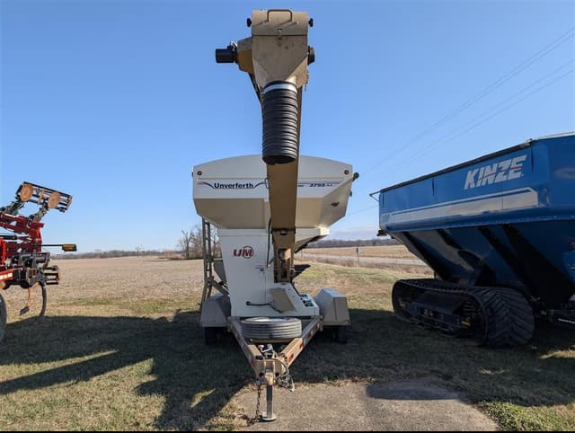 Image of Unverferth Seed Runner 3755XL equipment image 3