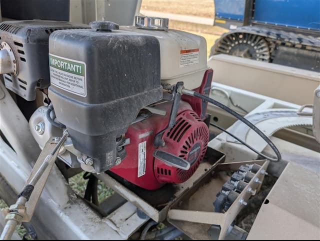 Image of Unverferth Seed Runner 3755XL equipment image 1