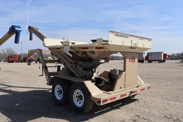 Image of Unverferth Seed Pro 400 equipment image 1