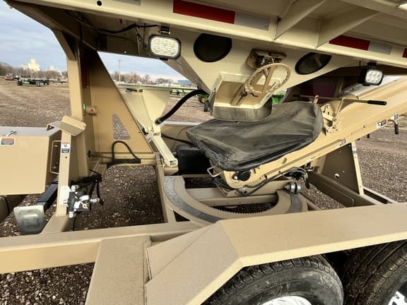 Image of Unverferth 410XL equipment image 2