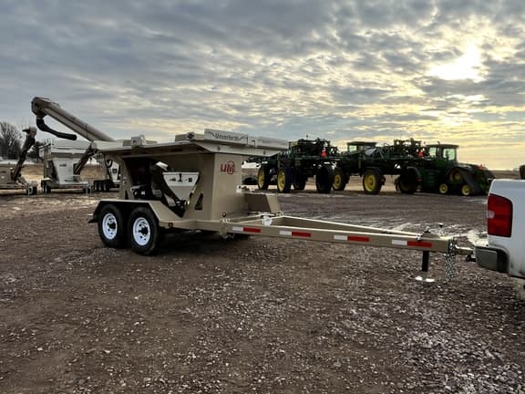 Image of Unverferth 410XL equipment image 3