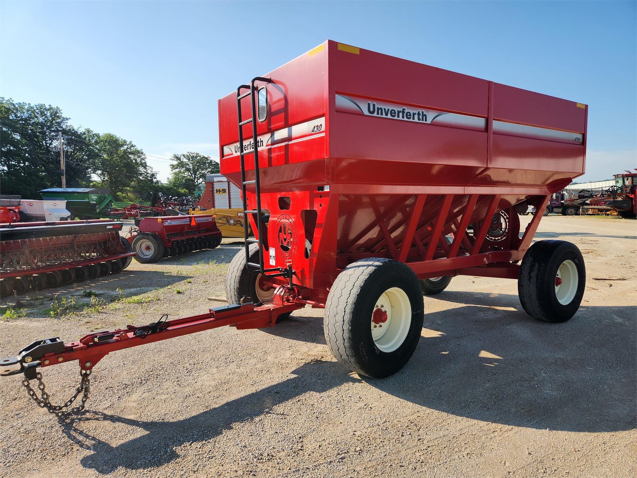 Unverferth 430 Equipment Image0