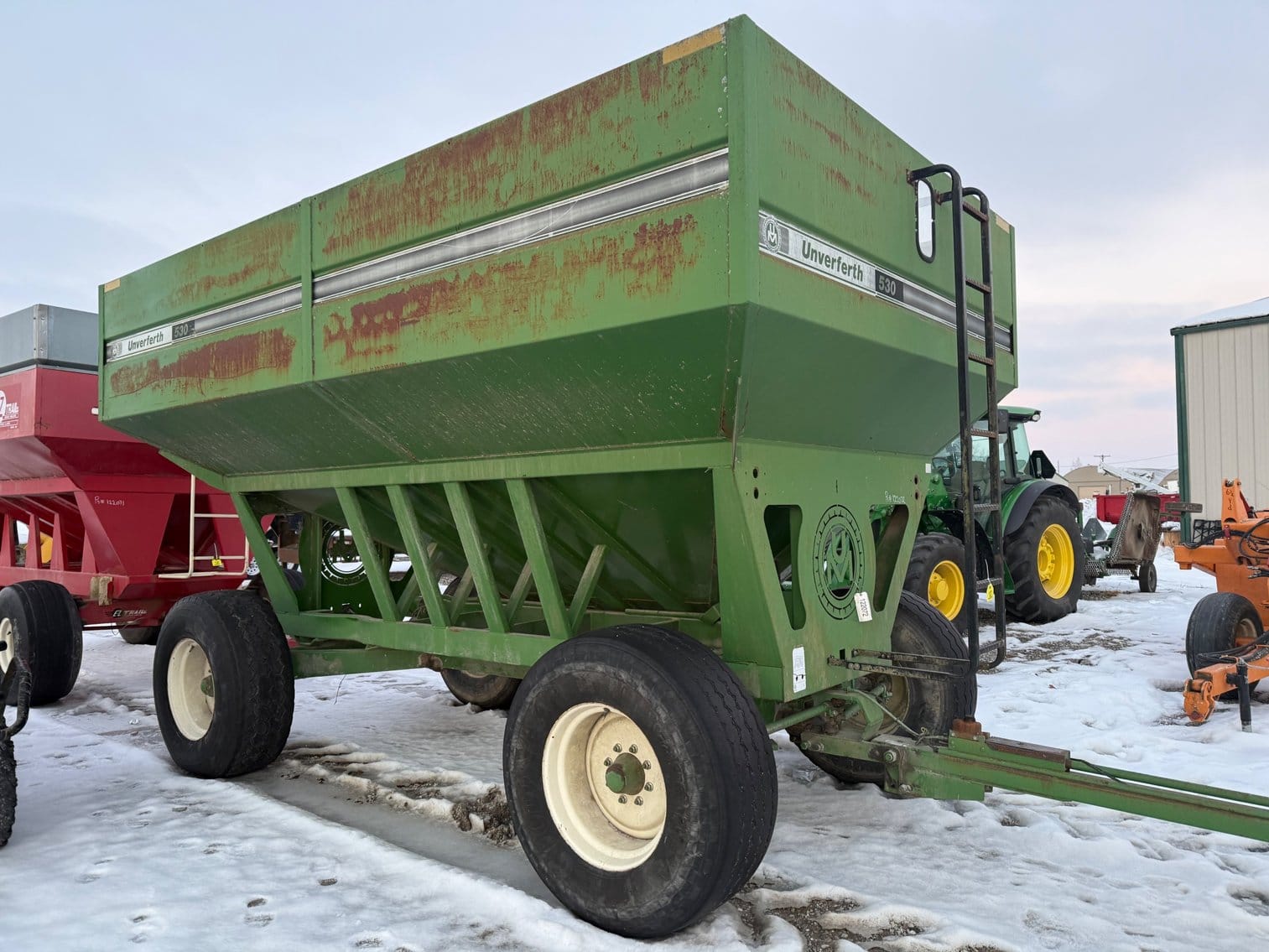 Unverferth 530 Equipment Image0