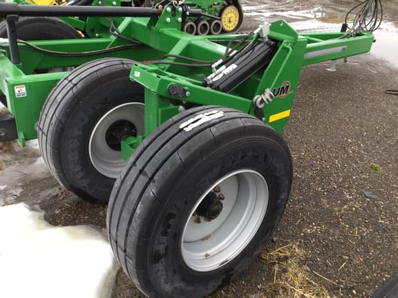 Image of Unverferth 700 equipment image 2