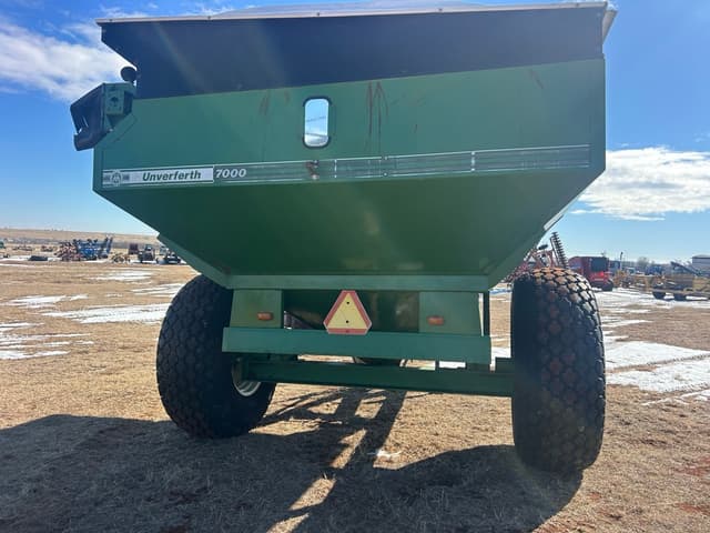 Image of Unverferth 7000 equipment image 3