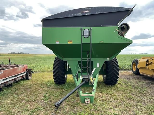 Image of Unverferth 7000 equipment image 1