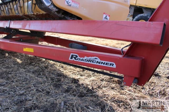 Image of Unverferth Roadrunner 745 equipment image 4