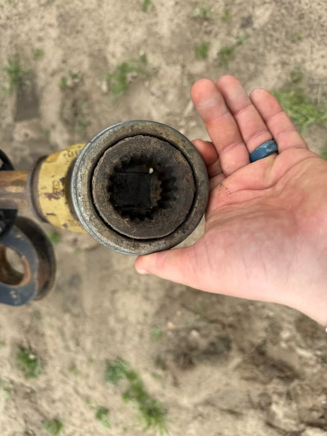 Image of Unverferth 8000 equipment image 4