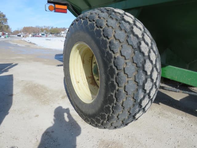 Image of Unverferth 8250 equipment image 2