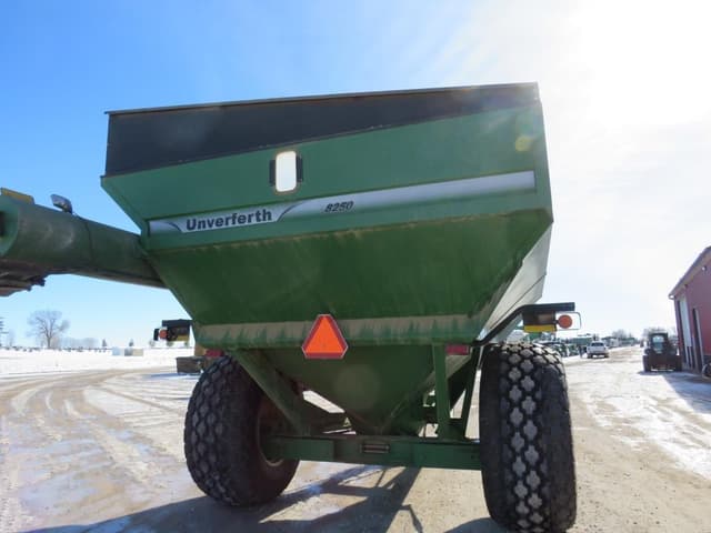 Image of Unverferth 8250 equipment image 4