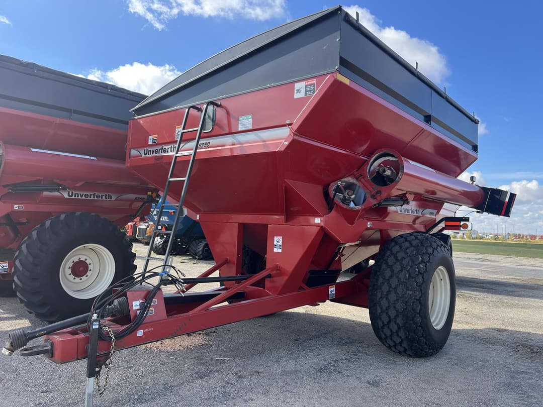 Image of Unverferth 8250 Primary image