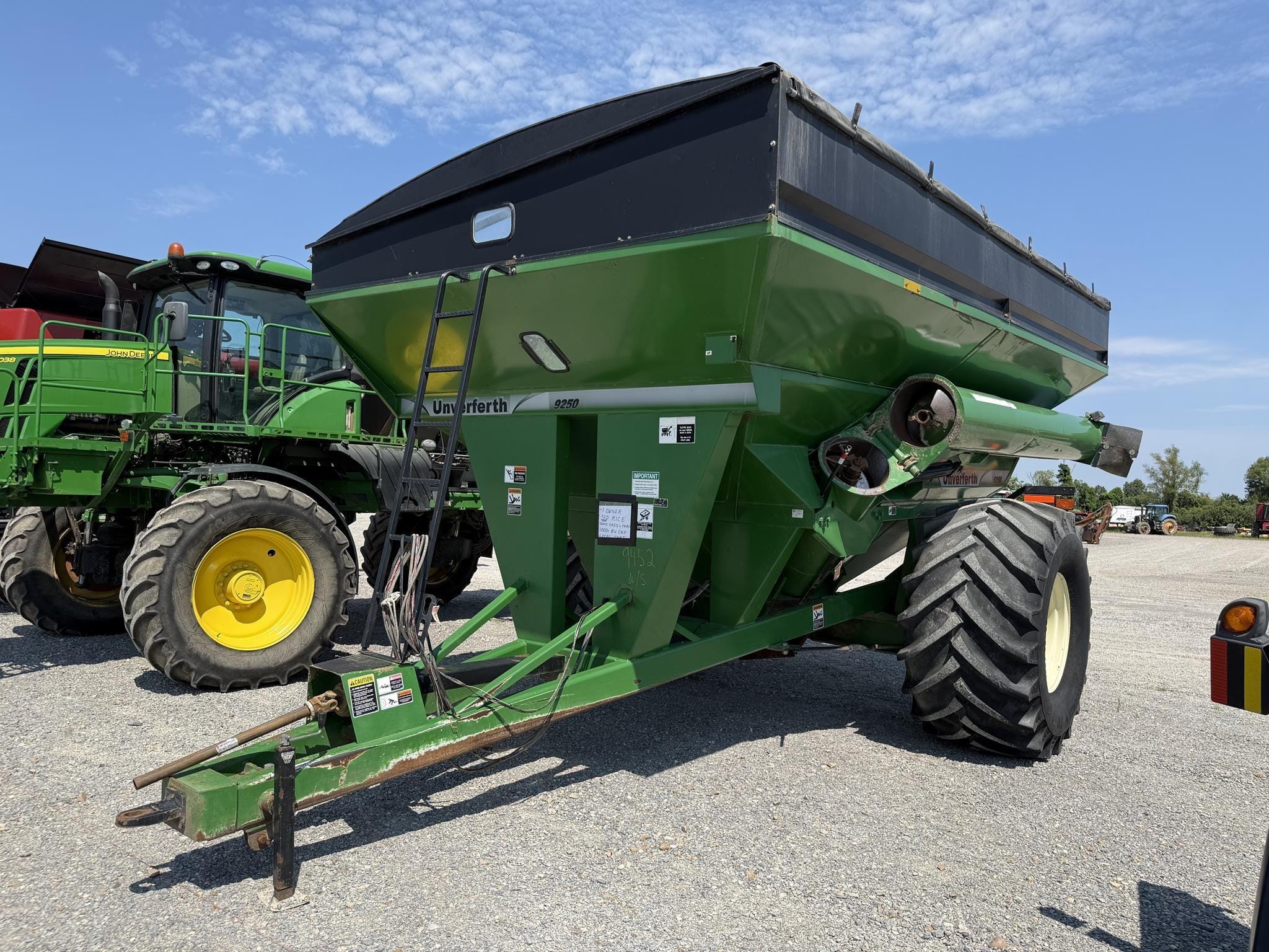Unverferth 9250 Equipment Image0