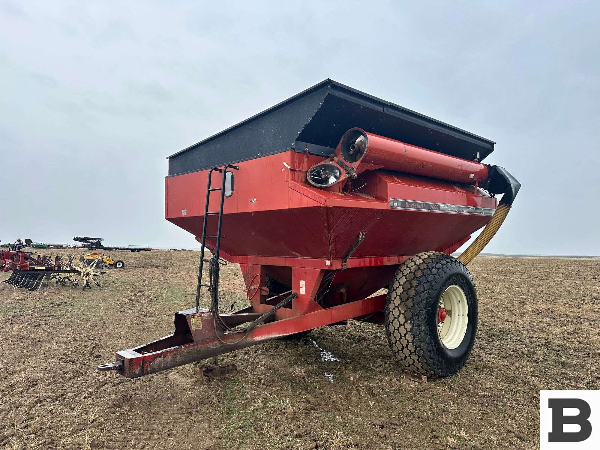 Unverferth 7000 Equipment Image0