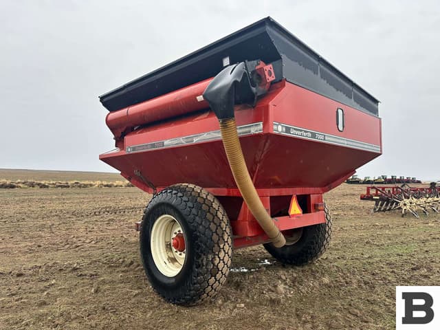 Image of Unverferth 7000 equipment image 2