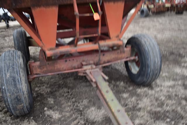 Image of Unverferth 275 equipment image 4